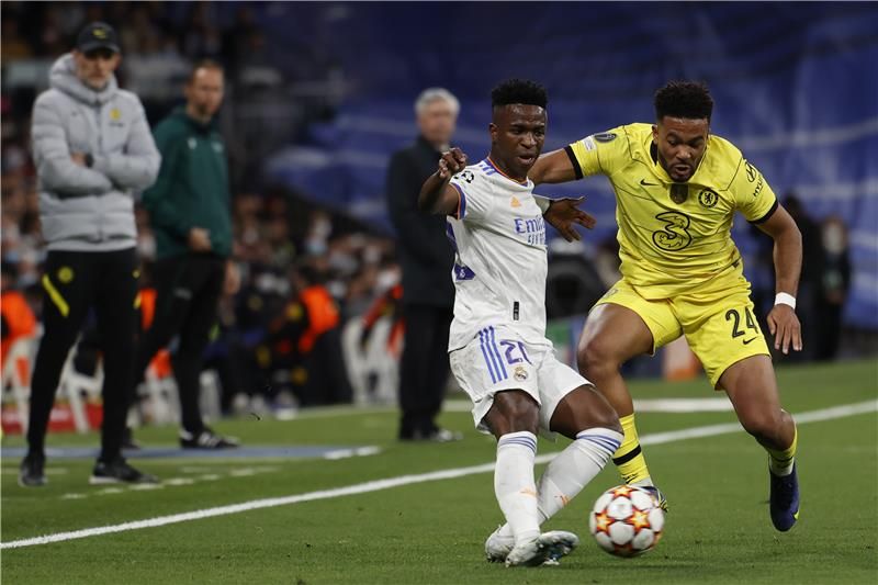 فينيسيوس وجيمس