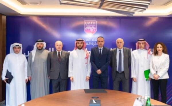 من الاجتماع