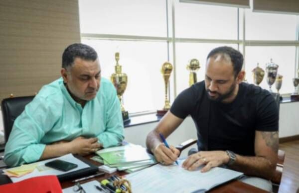 من توقيع العقد