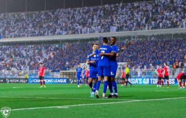 لاعبو الهلال