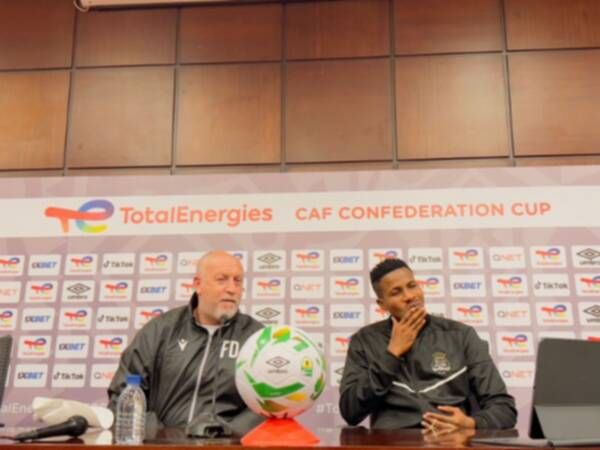 من المؤتمر الصحفي