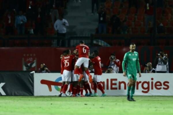 لاعبو الأهلي 