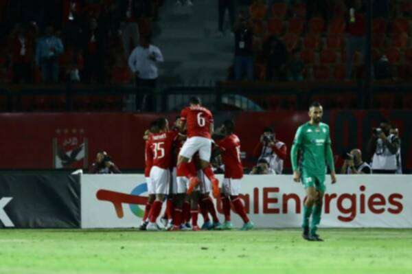 لاعبو الأهلي 