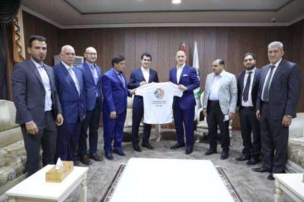 من الاجتماع