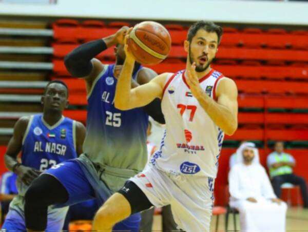 من مباراة الشارقة والنصر