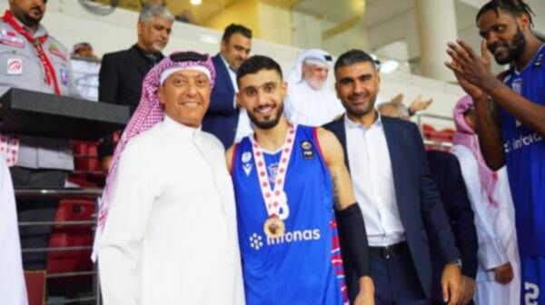 يوسف زمان رئيس نادي المنامة