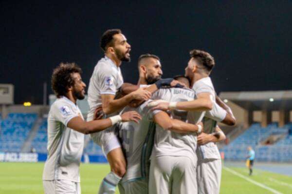 لاعبو الهلال