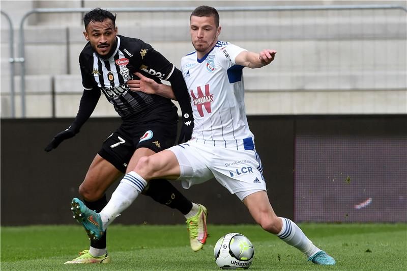 سفيان بوفال