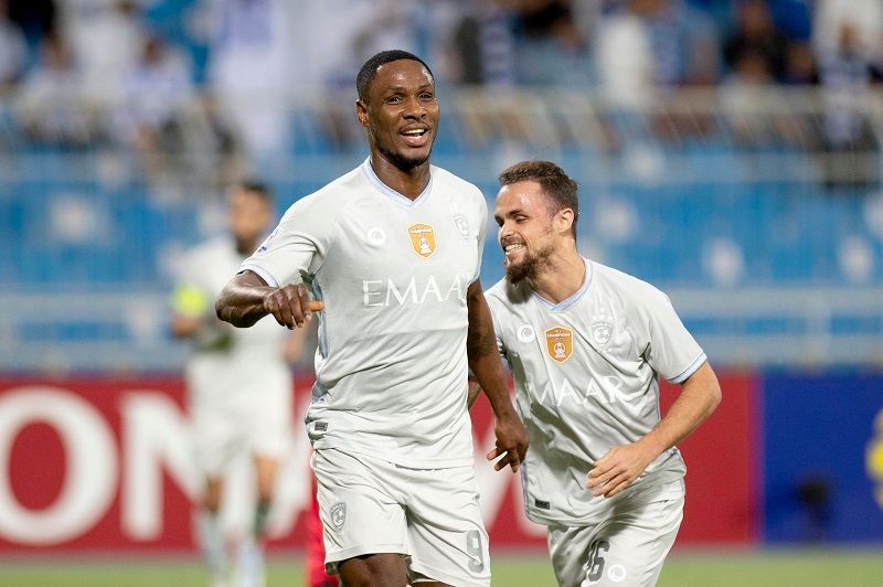 لاعبو الهلال