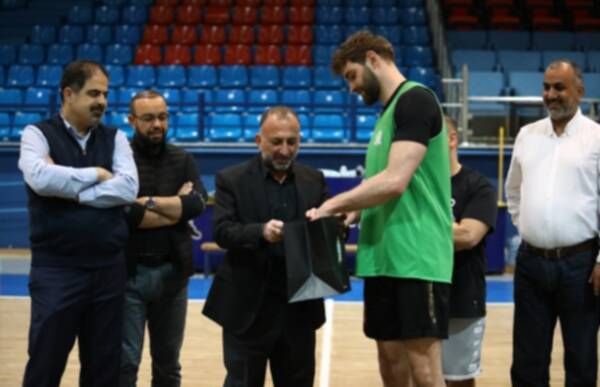 من تكريم حوامدة لنجداوي