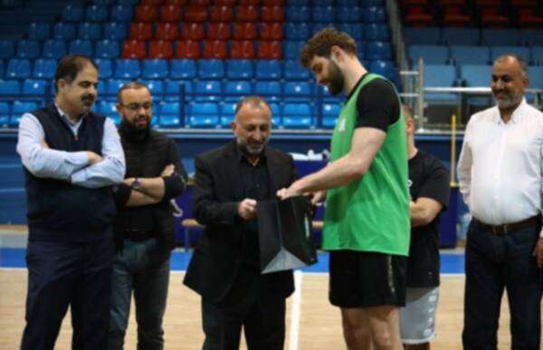 من تكريم حوامدة لنجداوي