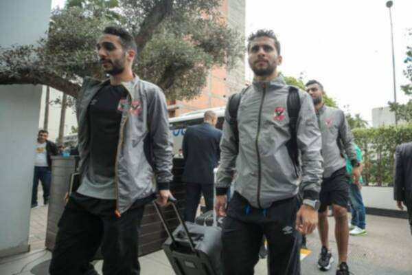 لاعبو الأهلي