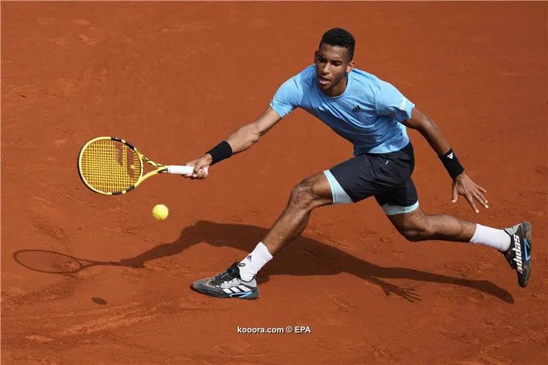 ?i=epa%2ftennis%2f2022-04%2f2022-04-22-09902510_epa