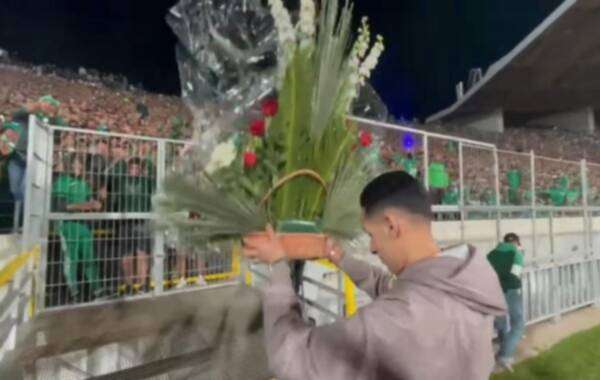 بانون أمام جماهير الرجاء 