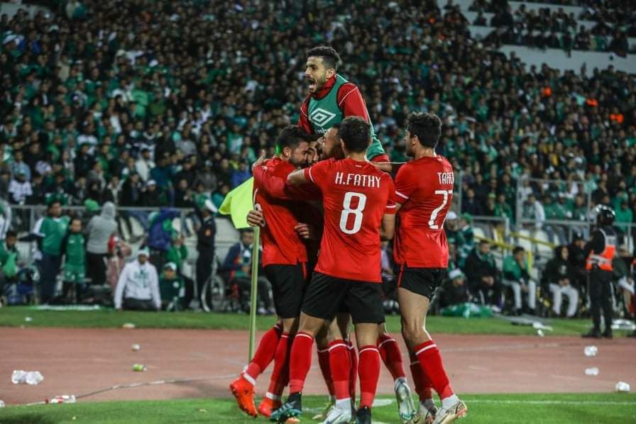 احتفال لاعبي الأهلي بالفوز