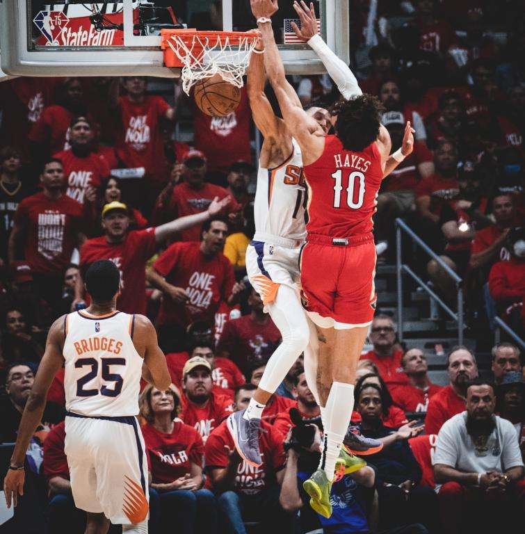 من مباراة فينيكس صنز ونيو أورليانز بيليكانز 