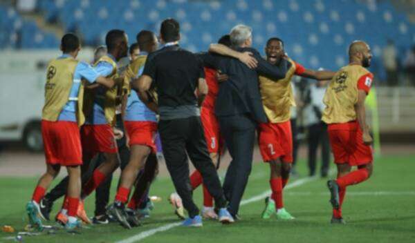 لاعبو الدحيل