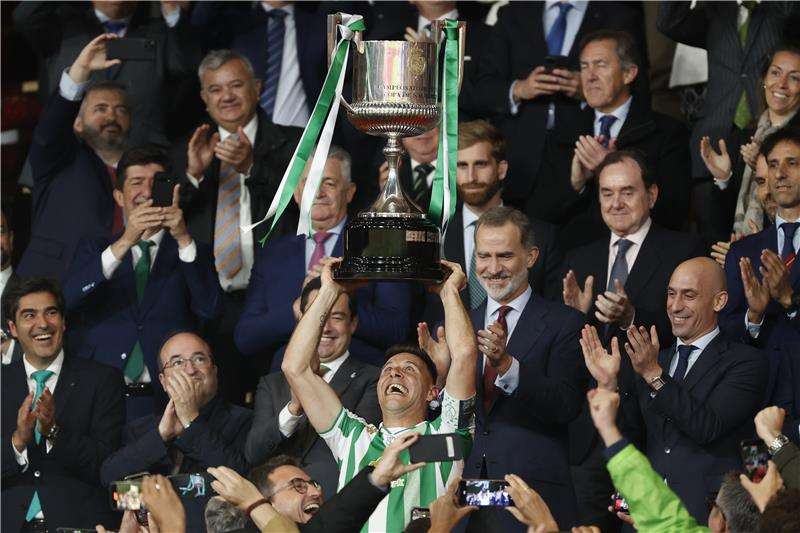 من تتويج ريال بيتيس