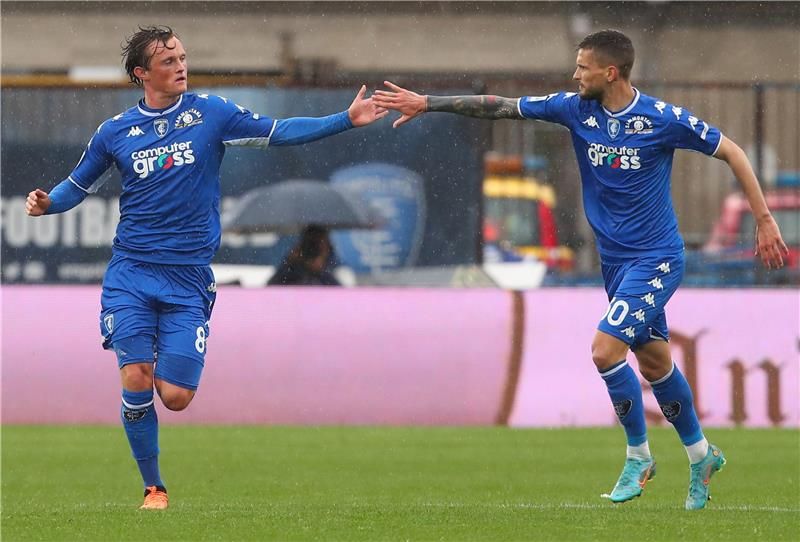 لاعبو إمبولي 