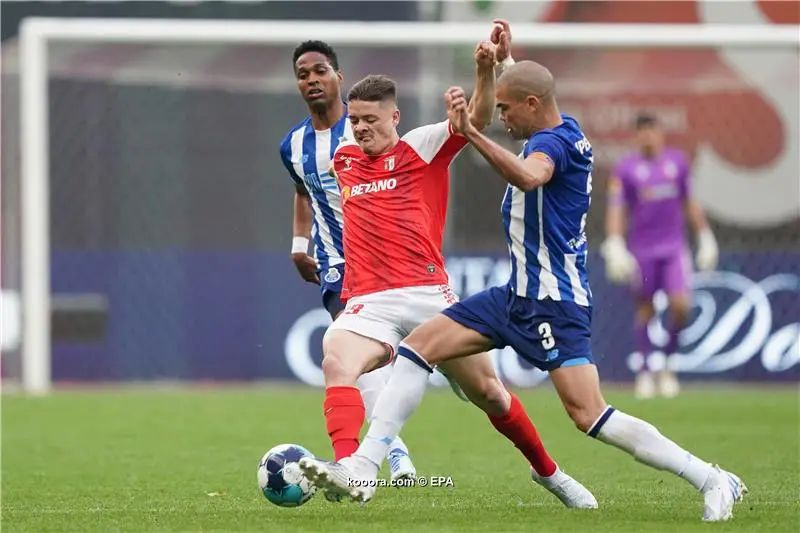 ?i=epa%2fsoccer%2f2022-04%2f2022-04-25%2f2022-04-25-09909039_epa