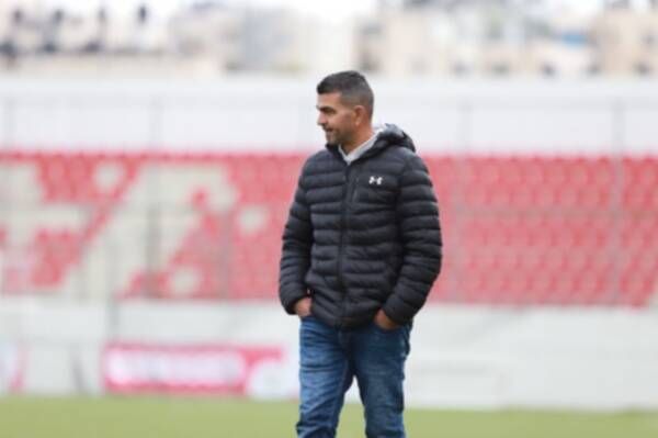 أيمن صندوقة