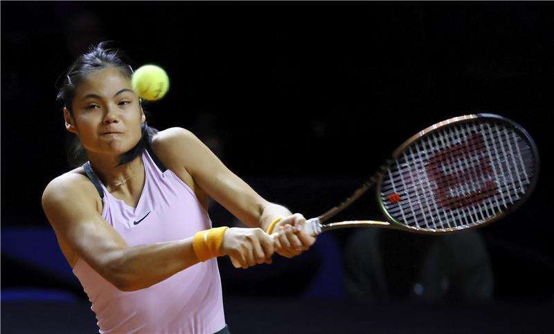  إيما رادوكانو