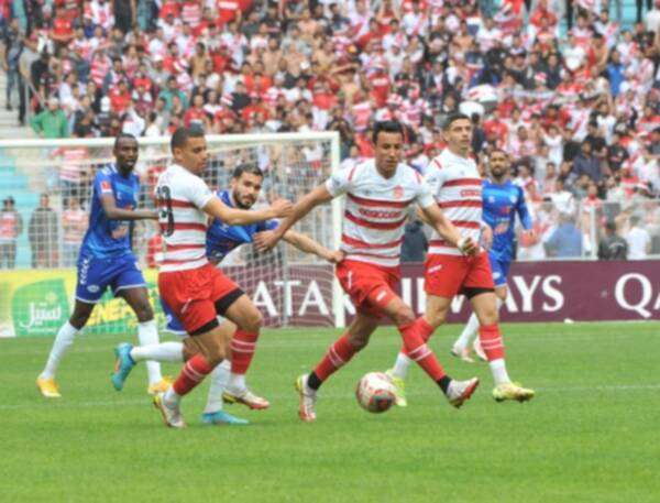 من مباراة الذهاب بين النادى الافريقي والاتحاد المنستيري