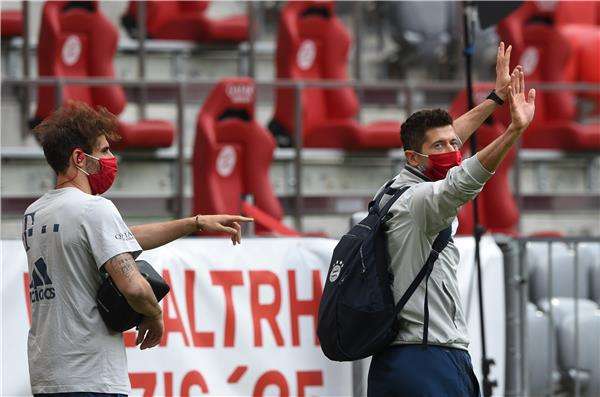 مارتينيز وليفاندوفسكي