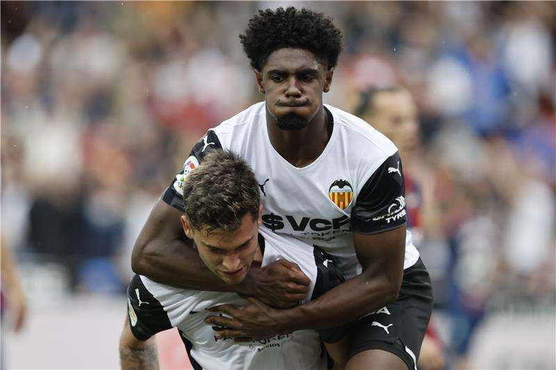 لاعبو فالنسيا