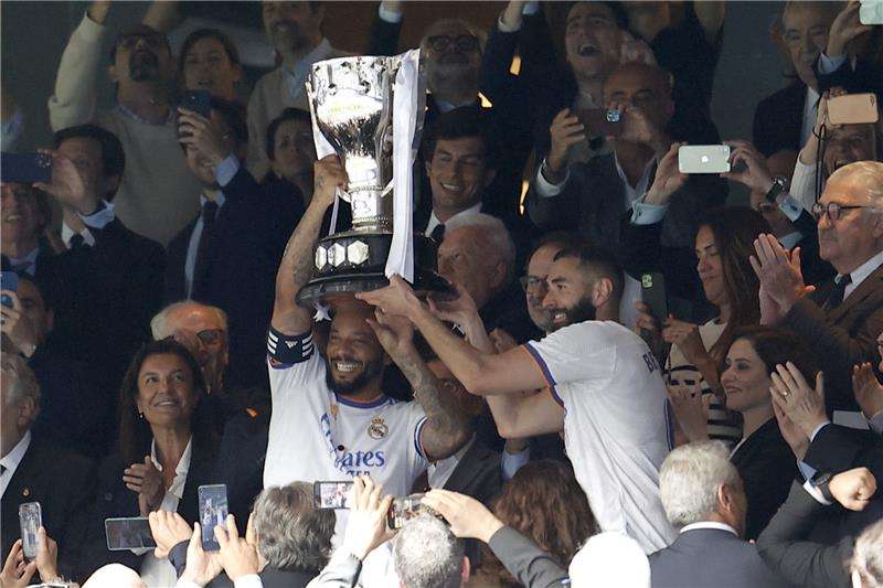 كريم بنزيما