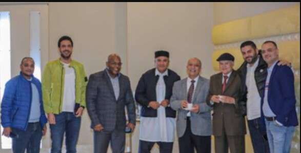 من جلسة توقيع ميثاق الشرف