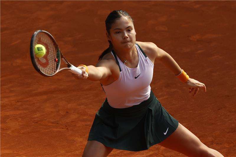 إيما رادوكانو 