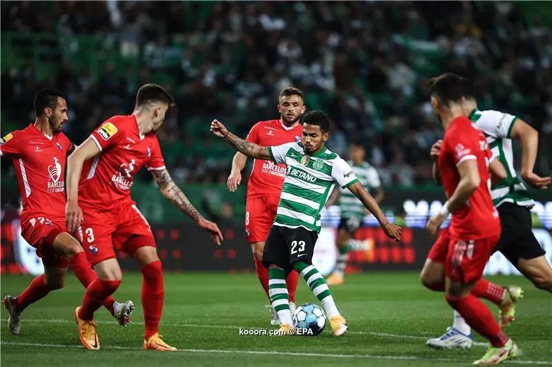 ?i=epa%2fsoccer%2f2022-05%2f2022-05-01%2f2022-05-01-09921525_epa