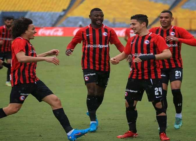 محمد رضا بوبو مع لاعبي فيوتشر