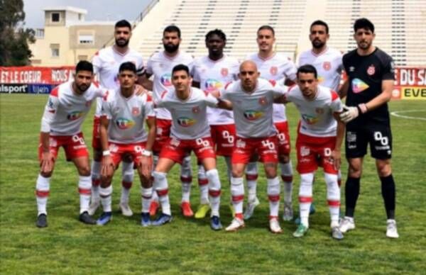 لاعبو النجم الساحلي