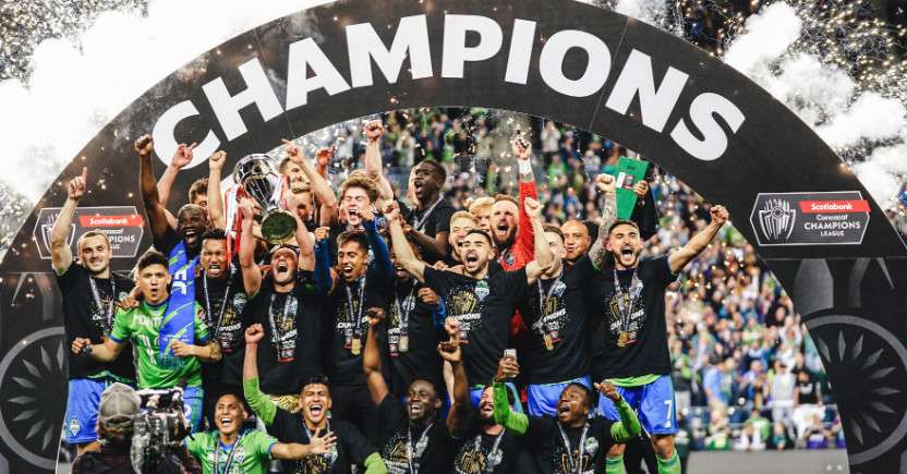 جانب من التتويج