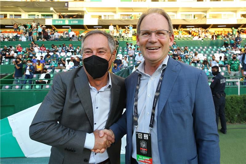 برايان شميتزر