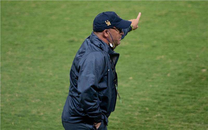 أندريس ليليني