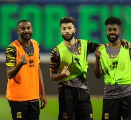 لاعبو اتحاد جدة
