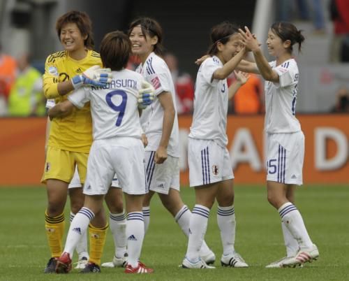 2011-07-012011-07-01t152143z_01_wr25_rtridsp_3_soccer-women-world_reuters