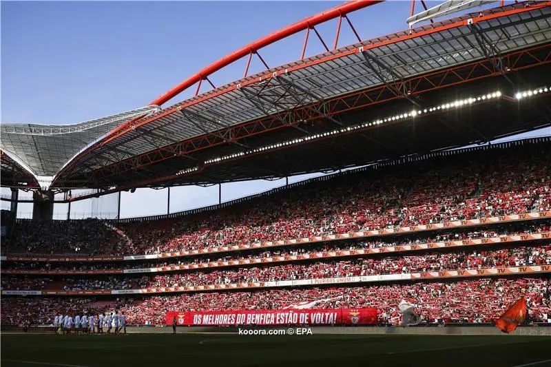 ?i=epa%2fsoccer%2f2022-05%2f2022-05-07%2f2022-05-07-09932162_epa