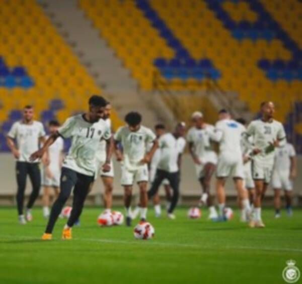 لاعبو النصر 