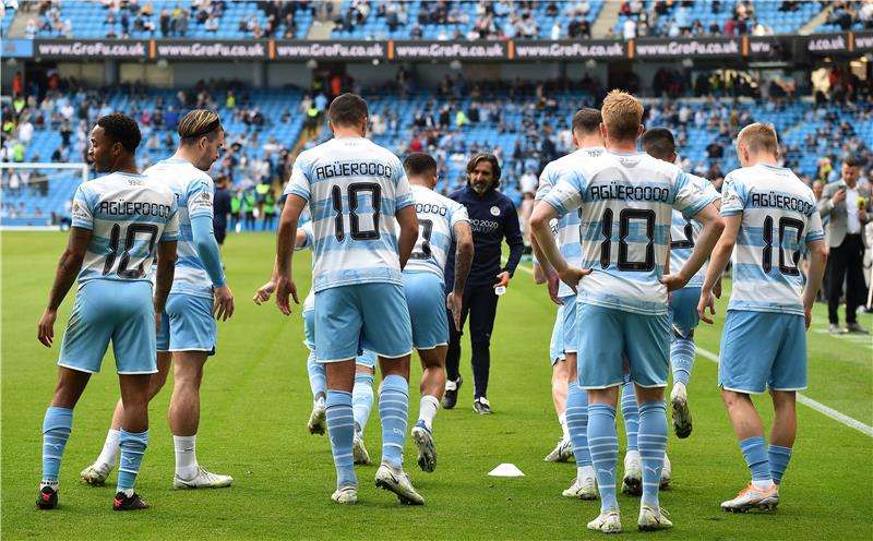 لاعبو مانشستر سيتي