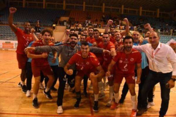 لاعبو الأهلي 