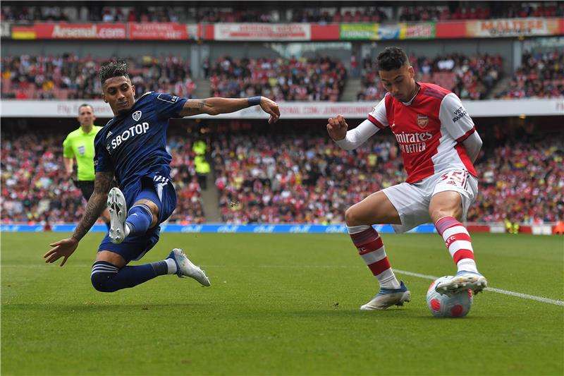 رافينيا خلال اللقاء