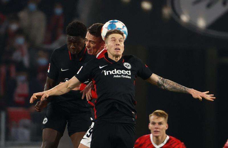 2021-11-21t162004z_247120778_up1ehbl19dekw_rtrmadp_3_soccer-germany-scf-sge-report_reuters