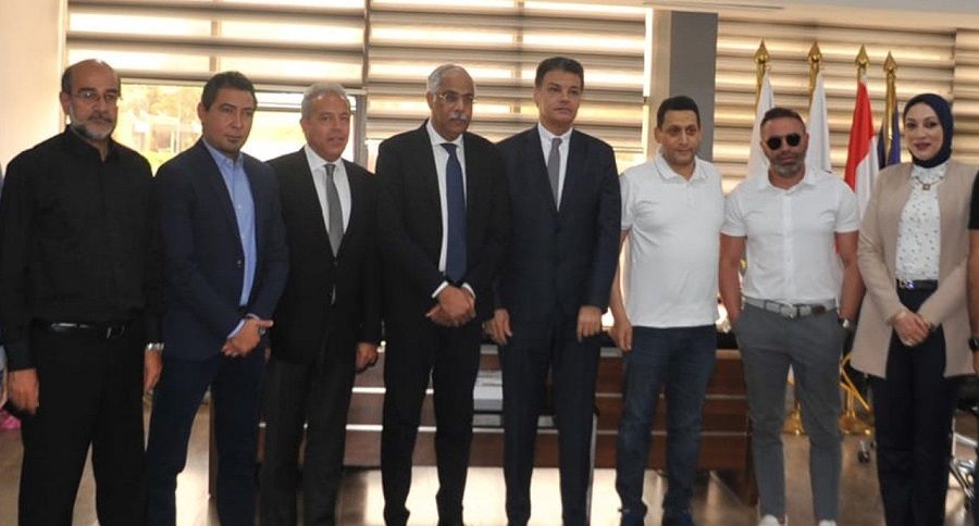 من اجتماع مسؤولي الاتحاد بإيهاب جلال