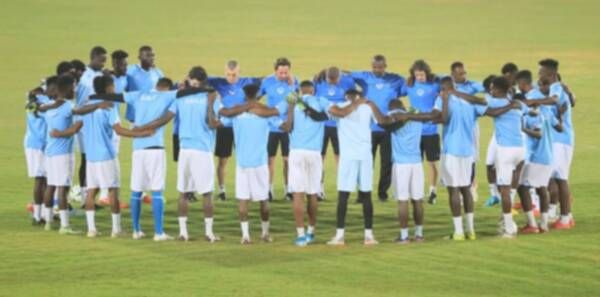 لاعبو الهلال