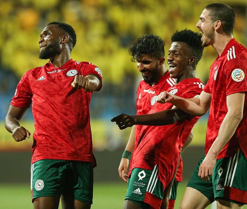 لاعبو الاتفاق 