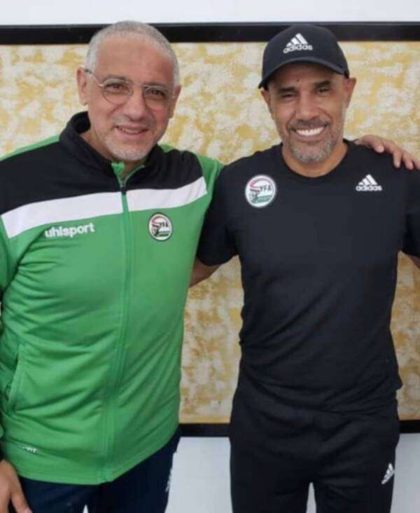 عمروش مع السنيني في معسكر المنتخب صباح اليوم 